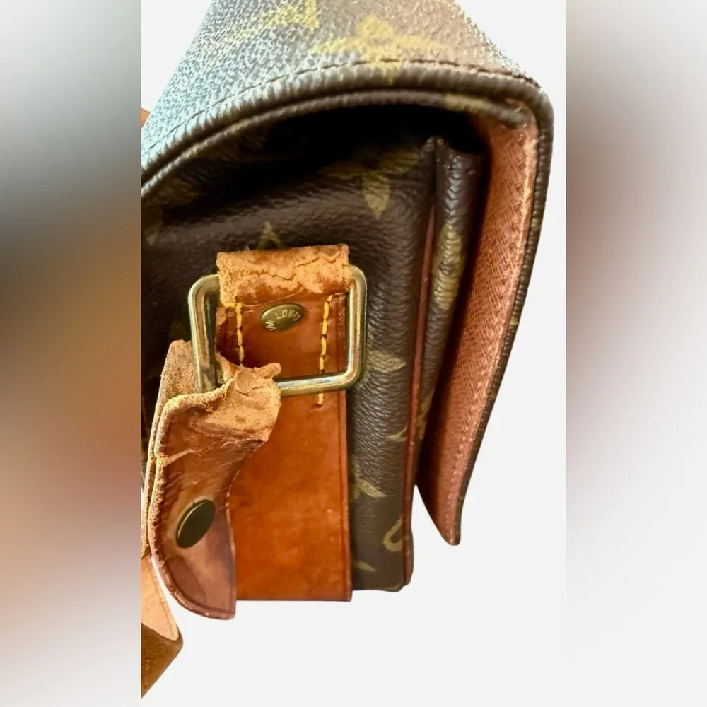 Vintage Louis Vuitton Monogram Cartouchière-Style Flap Crossbody- see Callouts - Picture 6 of 15
